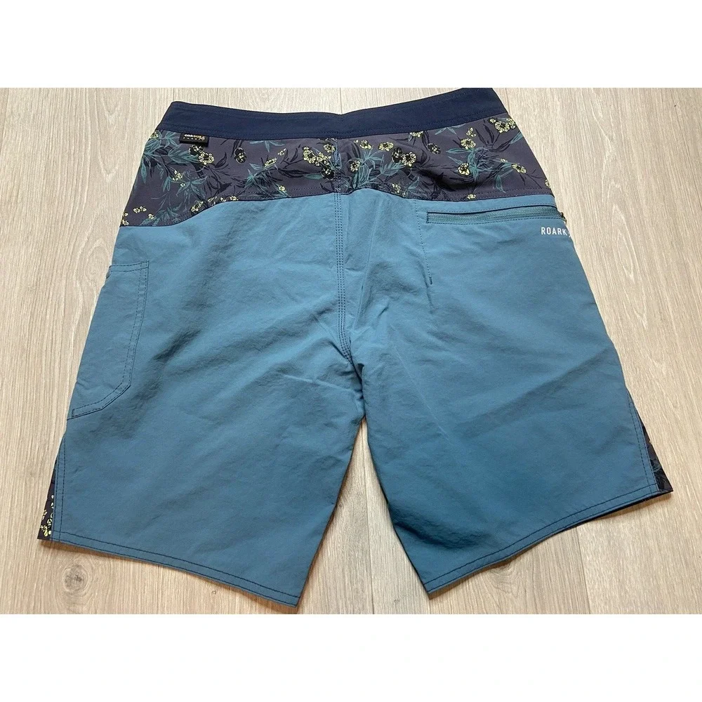 Roark Short Men 28 Navy Floral Boatman 19